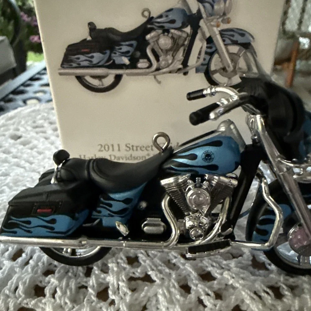 Hallmark keepsake ornament